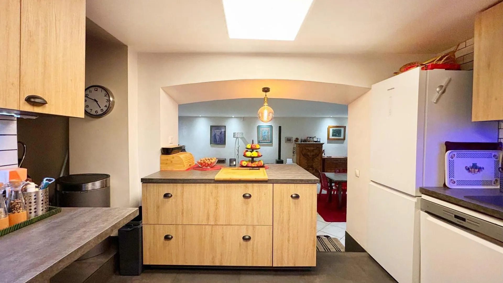 Apartment Grand Appartement Avec Jardin Privatif A Paris