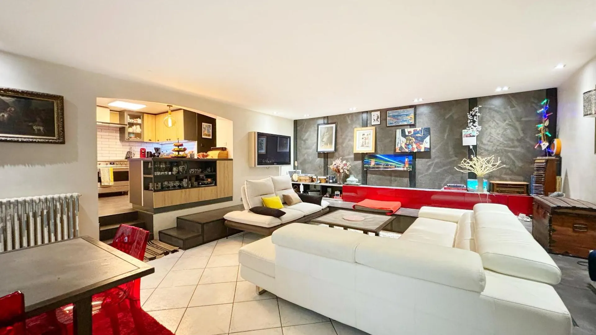 Grand Appartement Avec Jardin Privatif A Paris Apartment